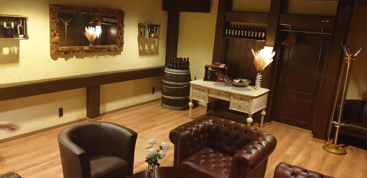 Hotel Gaya บัดโซเดิน อัม เทานุส ภายนอก รูปภาพ